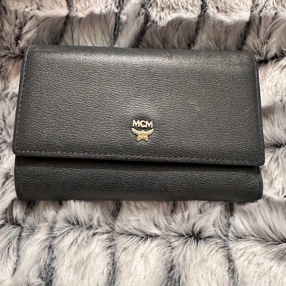 MCM wallet. Blue Rare